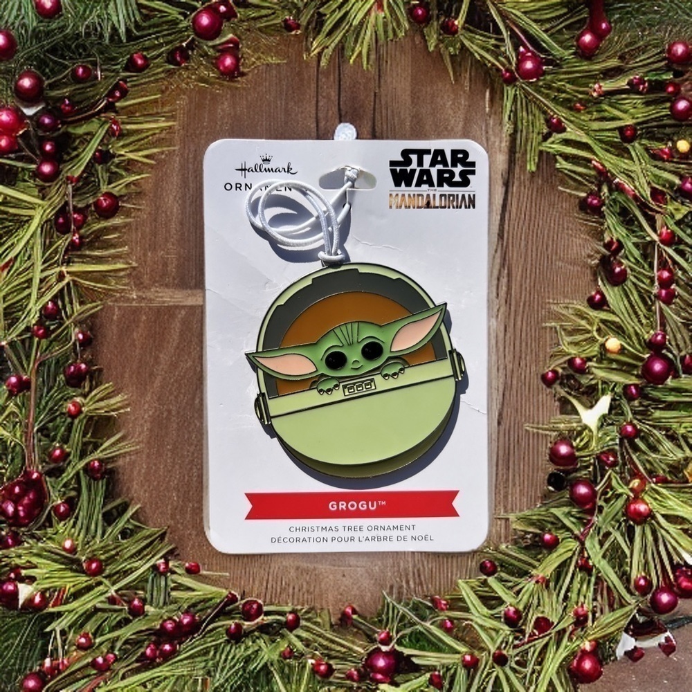 NEW HALLMARK/ STAR WARS/ MANDALORIAN Adorable GROGU 2D Metal Christmas Ornament